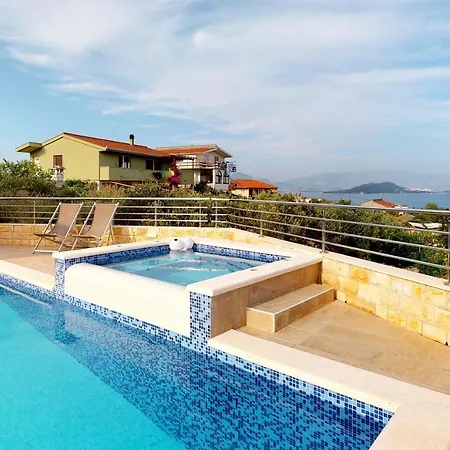 Apartament Silva Slatine